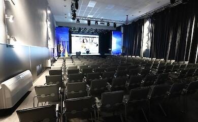КМДА показала фото пункту обігріву в одному з районів міста, обладнаних на випадок надзвичайної ситуації взимку