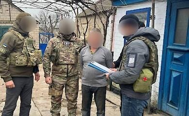 У Херсоні затримали трьох працівників колонії, які працювали на окупантів